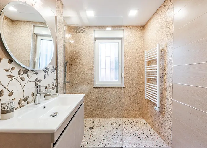 Sisi's Luxury Grand Park Of