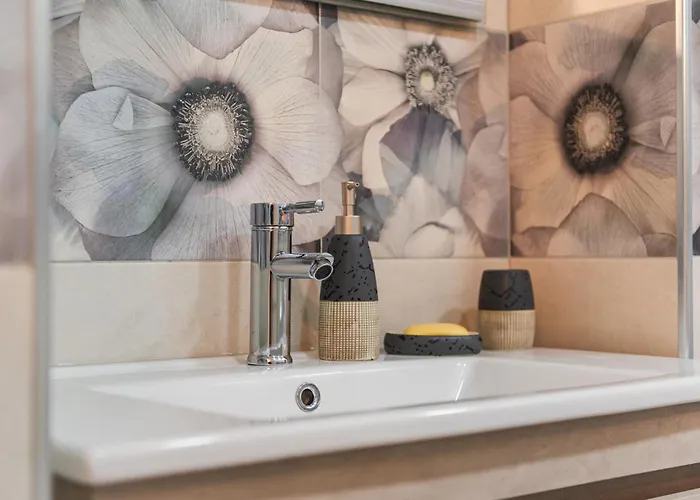 Sisi's Luxury Grand Park Of Tirana