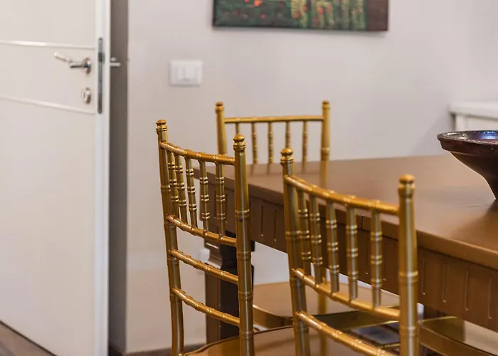 Sisi's Luxury Grand Park Of * Tirana