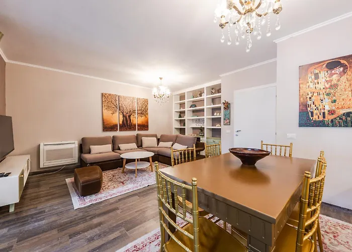 Sisi's Luxury Grand Park Of