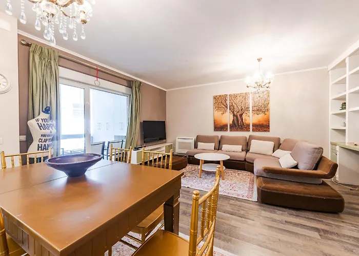 Sisi's Luxury Grand Park Of