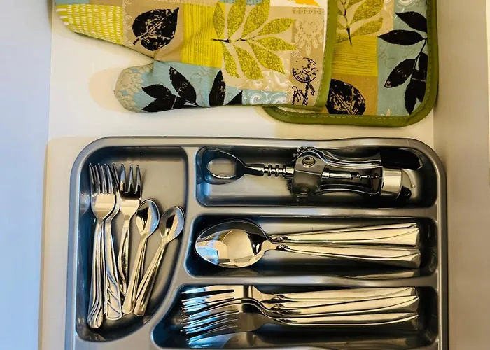 Sisi's Luxury Grand Park Of * Tirana